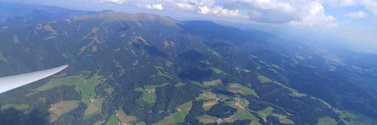 Verortung via Georeferenzierung der Kamera: Aufgenommen in der Nähe von Amering, Österreich in 2500 Meter